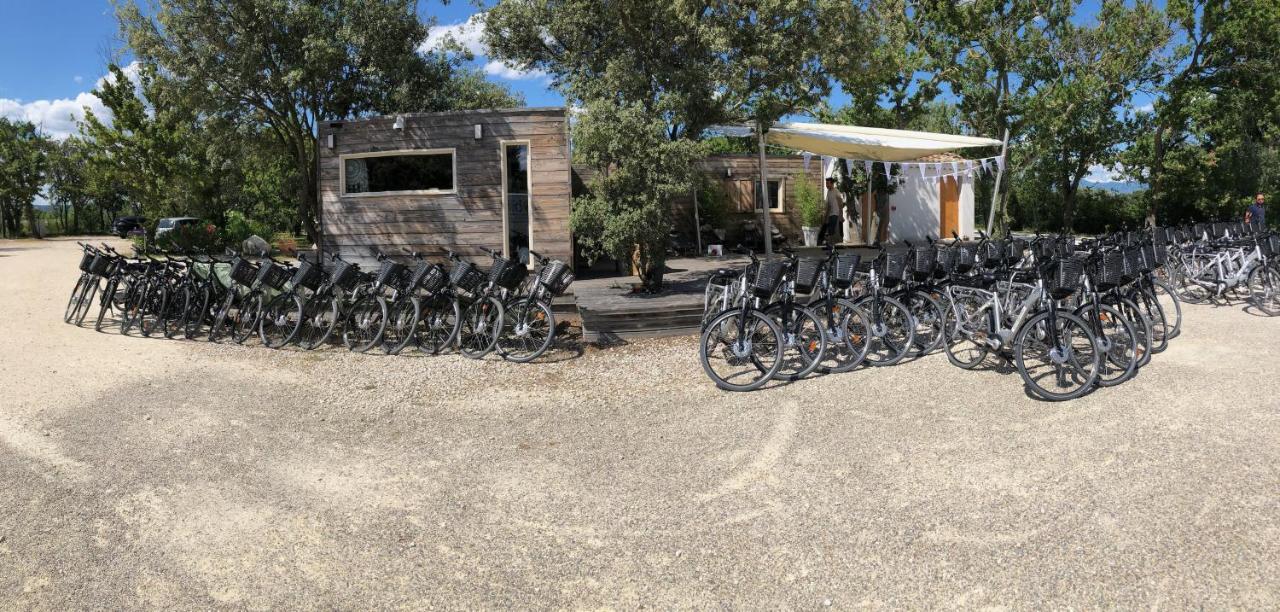 Lodges En Provence - Ecogites & Restaurant Insolites Richerenches Exterior photo